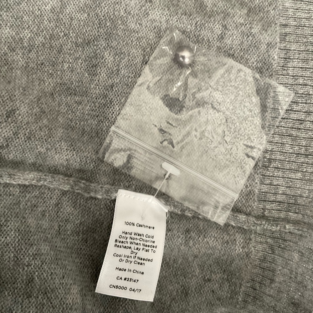 Talbots Pure Cashmere 3/4 Sleeve Gray Sweater Size S NWT - Picture 6 of 8